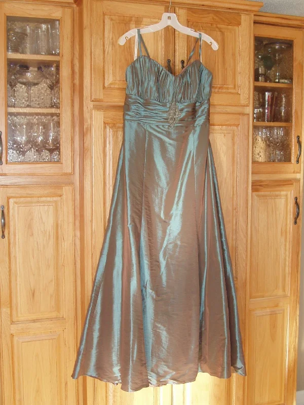 Clearance Items Other David's Bridal formal bridesmaid or mother of brid