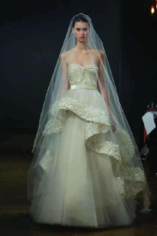Discount Deals Other Monique Lhuillier Lyric Gown – Size 10 - $3000 O