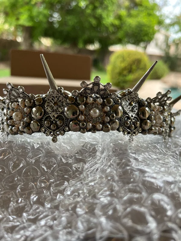 Today’s Deal Other Amaroq Design Liberty Crown