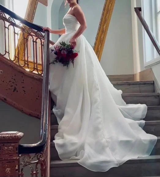 Lowest Price Pronovias Geiranger