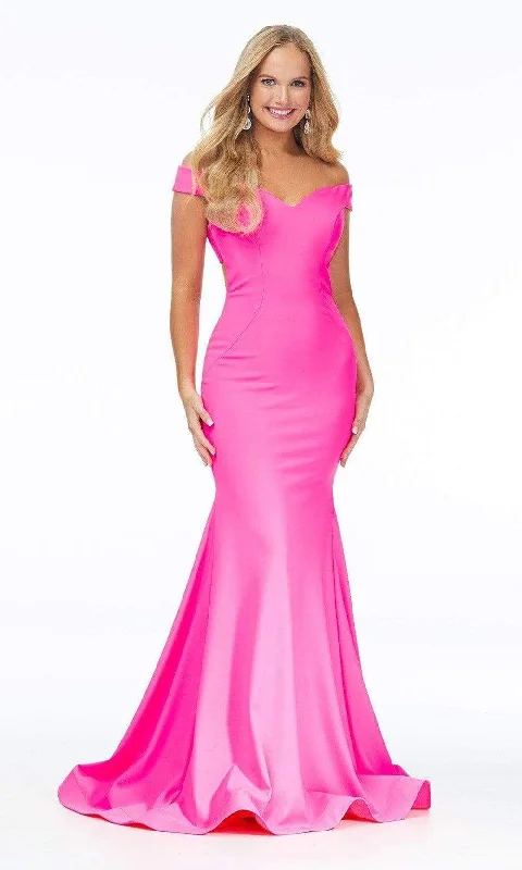 Blowout Sale Ashley Lauren - 11025 Off Shoulder Scuba Mermaid Gown