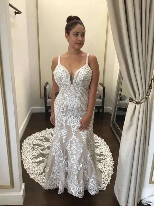 Discount Days AF Couture (Angelina Faccenda) 1703