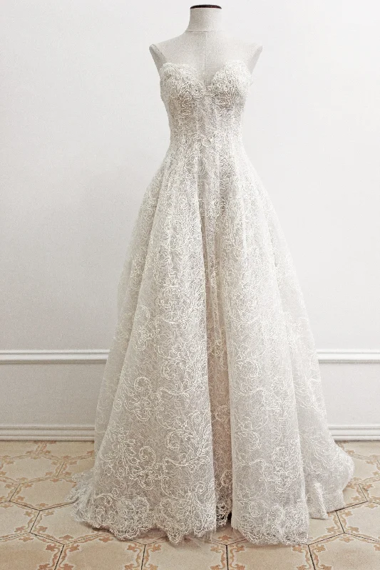 Great Deals Oscar de la Renta Dee
