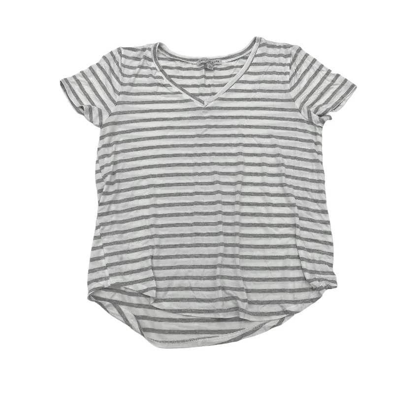 Final Markdown Grey Top Short Sleeve Green Envelope, Size S