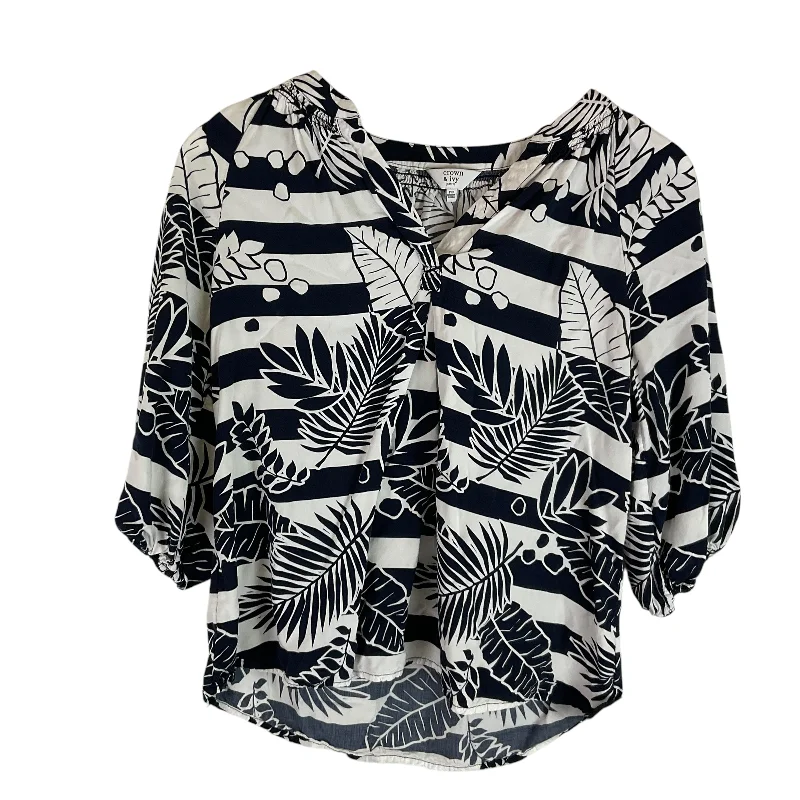 Special Price Top Long Sleeve By Crown And Ivy In Navy, Size: Sp