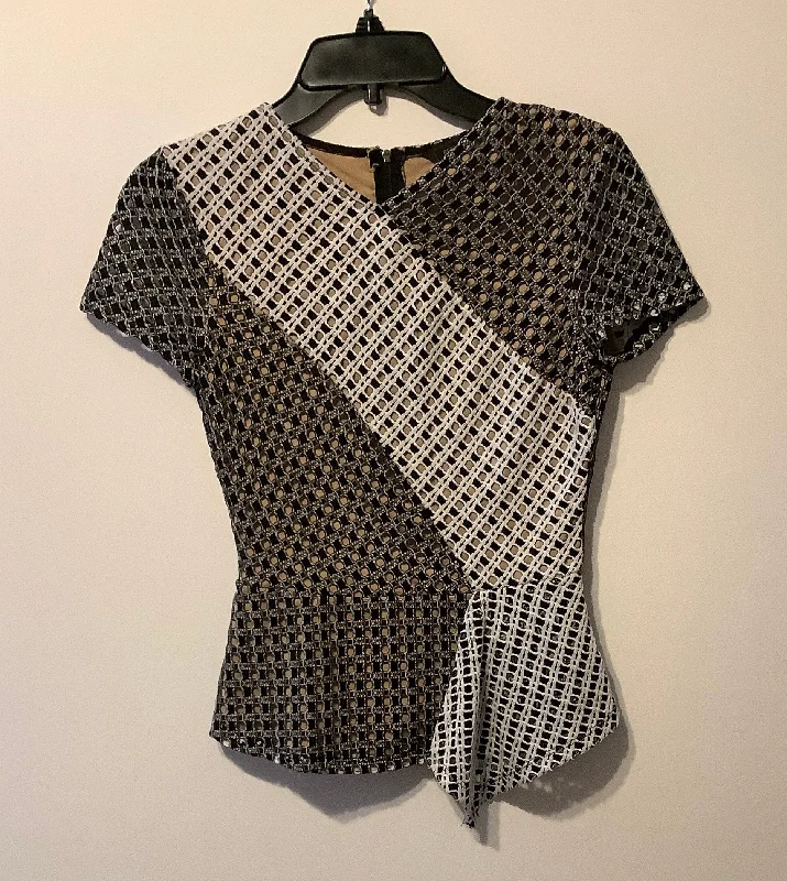 Markdowns Top Short Sleeve By Bcbgmaxazria In Black & White, Size: Xs