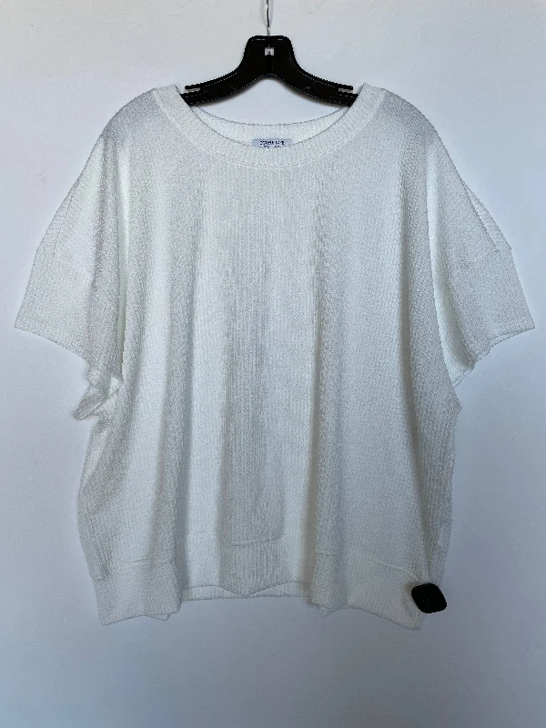 Deep Discounts Top Short Sleeve By Cme In White, Size: Xl
