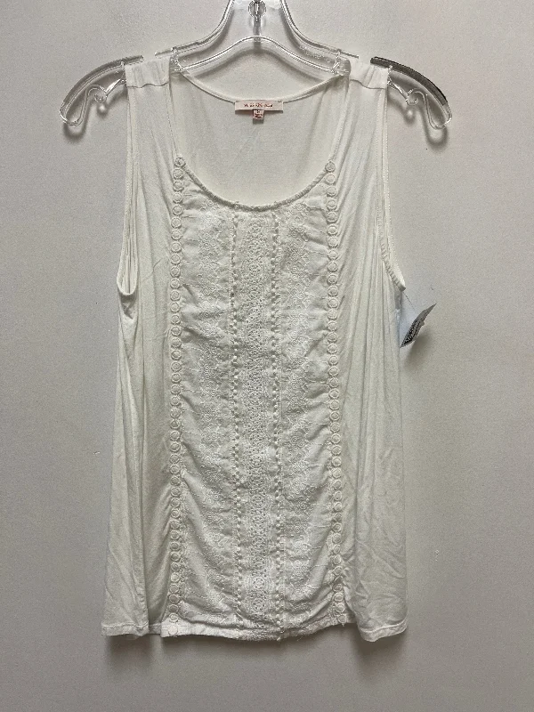 Reduced Prices Top Sleeveless By Skies Are Blue In White, Size: M