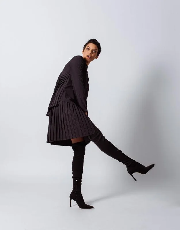 Super Savings Luxe Black Pleated Skirt
