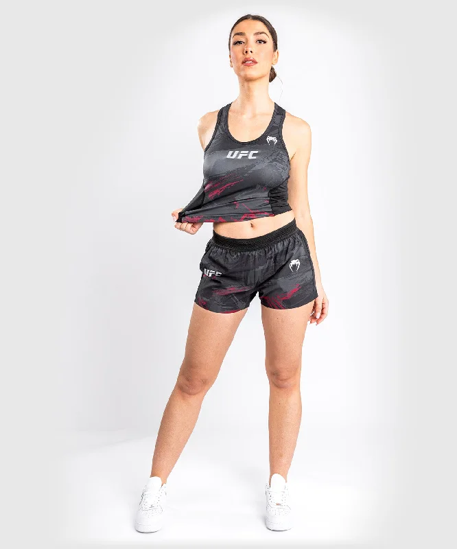 Huge Discounts Pantalones cortos de entrenamiento UFC Venum Authentic Fight Week 2.0 - Para mujeres - Negro/Rojo Huge Discounts Pantalones cortos de entrenamiento UFC Venum Authentic Fight Week 2.0 - Para mujeres - Negro/Rojo