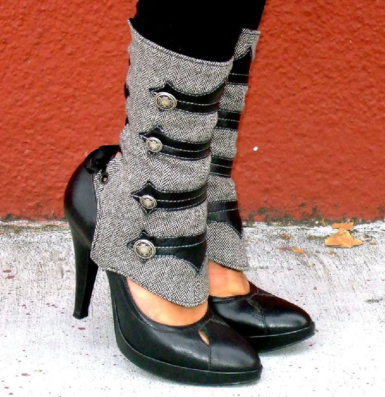 Military-Inspired Leather and Herringbone Spats with Buttons | Isa